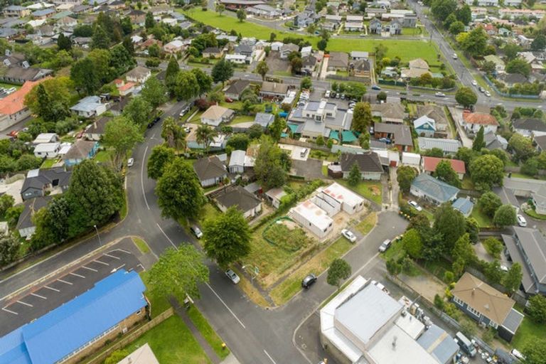 Photo of property in 114 Holland Road, Fairfield, Hamilton, 3214
