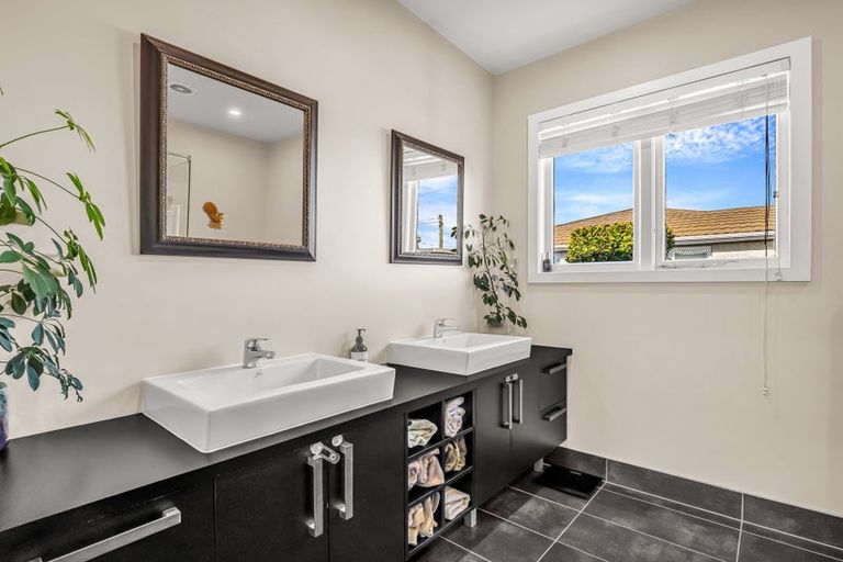Photo of property in 6 Mortlake Street, Islington, Christchurch, 8042