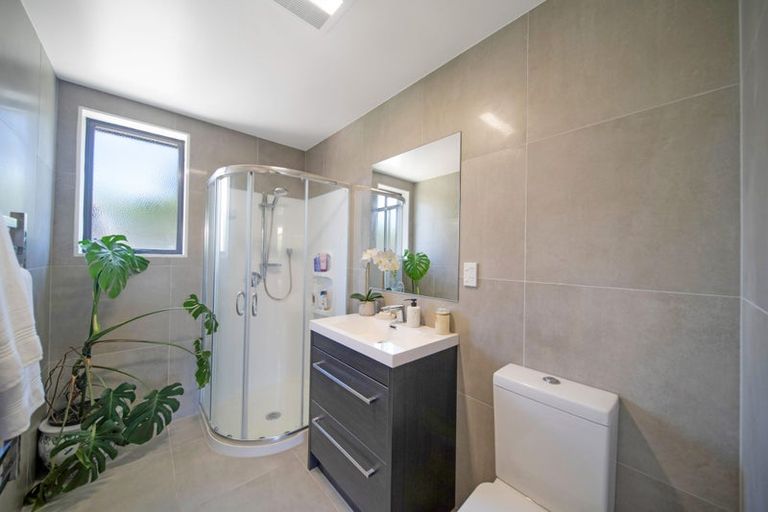 Photo of property in 17 Morewa Place, Takanini, 2112