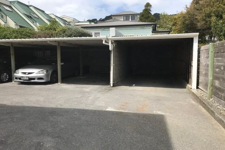 Photo of property in 2/36 Roxburgh Street, Mount Victoria, Wellington, 6011
