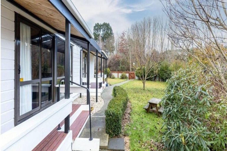 Photo of property in 50 Mckenzie Street, Geraldine, 7930