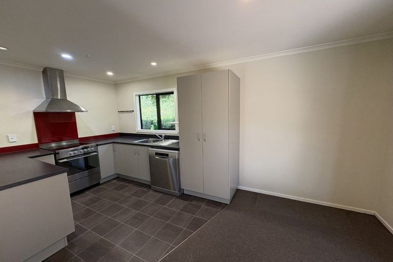 Photo of property in 66a Elmslie Road, Pinehaven, Upper Hutt, 5019