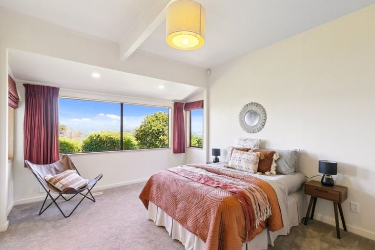 Photo of property in 8 Ranikhet Way, Khandallah, Wellington, 6035