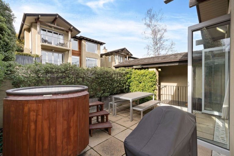 Photo of property in The Woods, 12u 5 Dublin Street, Queenstown, 9300