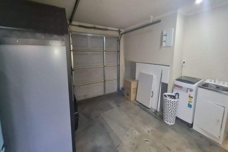 Photo of property in 38 Carrick Glen Avenue, Flat Bush, Auckland, 2019