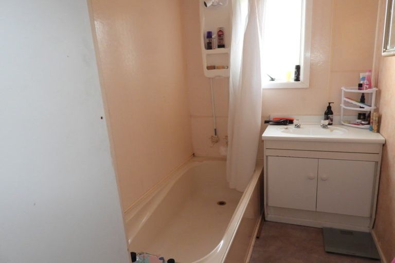 Photo of property in 6 Caen Street, Oamaru North, Oamaru, 9400