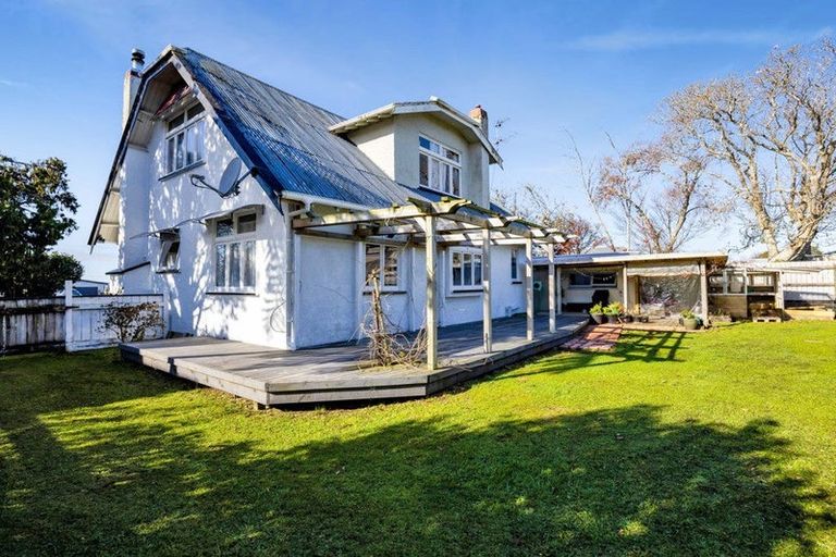 Photo of property in 75 Broadway, Stratford, 4332