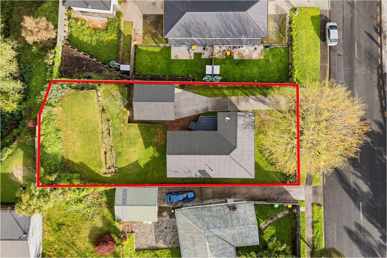 Photo of property in 15 Splitt Avenue, Glenview, Hamilton, 3206
