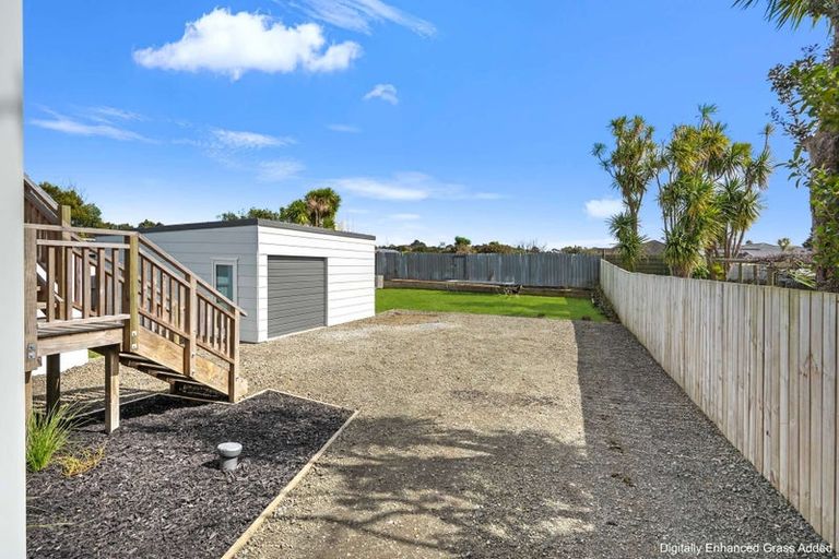 Photo of property in 8 James Mcleod Road, Shelly Beach, Helensville, 0874