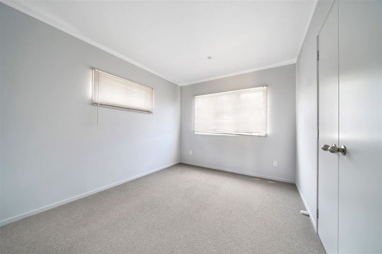 Photo of property in 56 Makora Road, Massey, Auckland, 0614