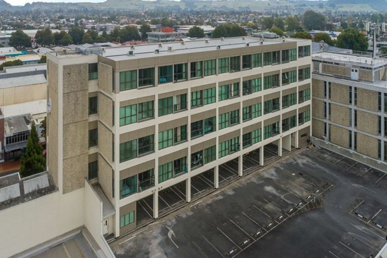 Photo of property in Royal Court Apartments, 1193unit Hinemoa Street, Rotorua, 3010