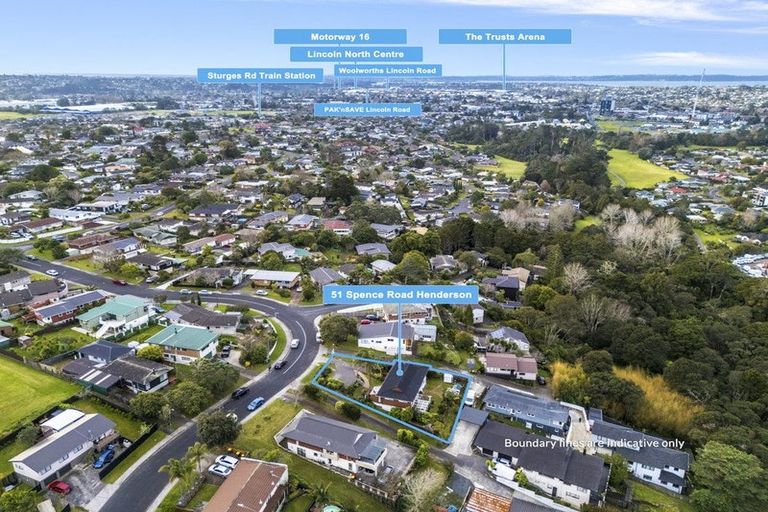 Photo of property in 51 Spence Road, Henderson, Auckland, 0612