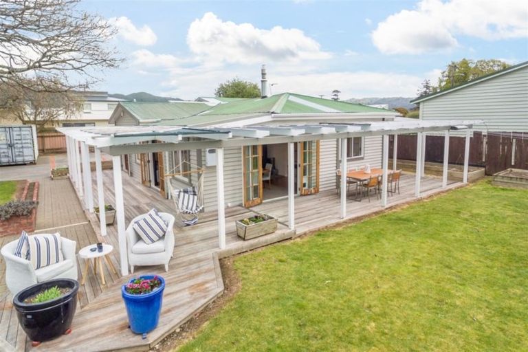 Photo of property in 5f2- Stephen Street, Trentham, Upper Hutt, 5018