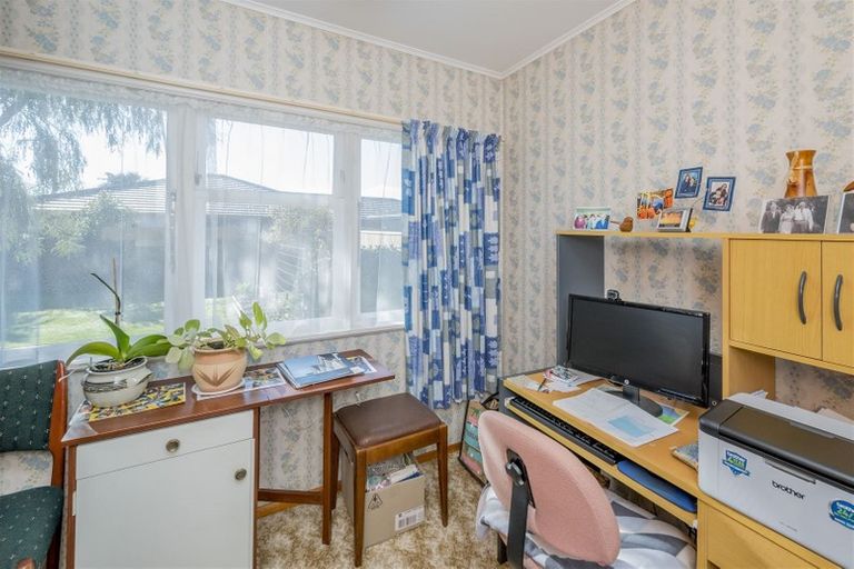 Photo of property in 27 Tawa Street, Levin, 5510