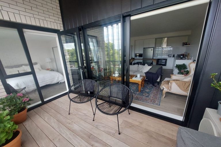 Photo of property in 65/g03 Tonar Street, Northcote, Auckland, 0627