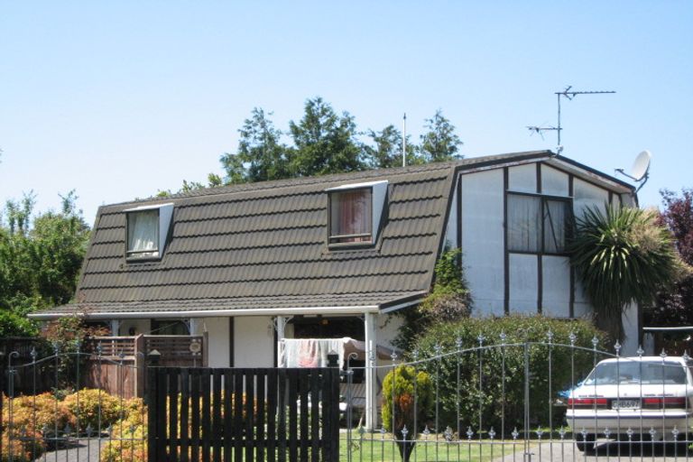 Photo of property in 37 Mchaffies Place, Wainoni, Christchurch, 8061