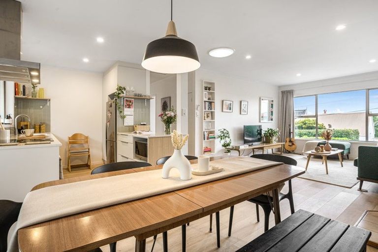 Photo of property in 3/15 Church Street, Devonport, Auckland, 0624