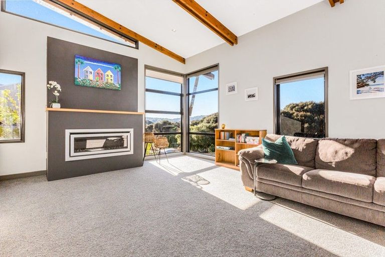 Photo of property in 3 Young Nicks Lane, Whitby, Porirua, 5024