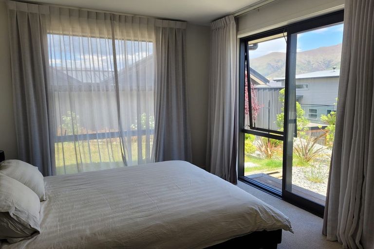 Photo of property in 11 Mcleod Avenue, Wanaka, 9305