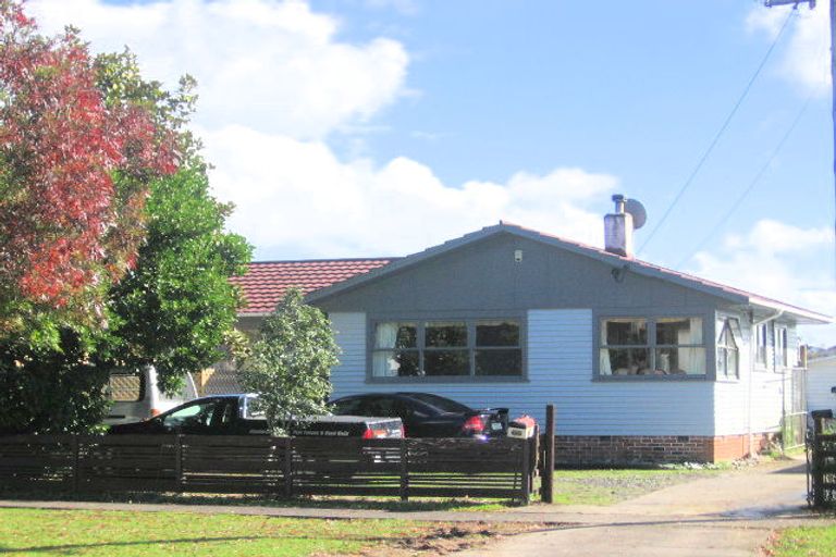 Photo of property in 111 Henderson Valley Road, Henderson, Auckland, 0612