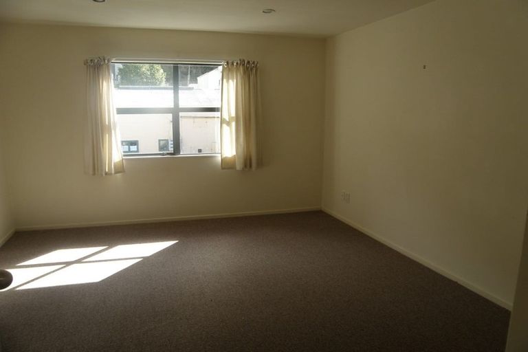 Photo of property in 2u5 Malcolm Lane, Thorndon, Wellington, 6011