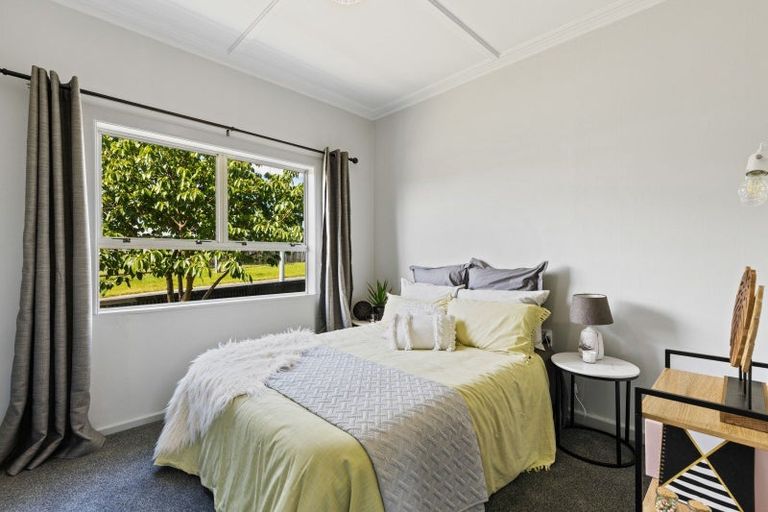 Photo of property in 2 King Street, Waitara, 4320