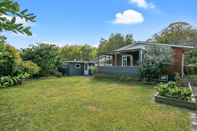 Photo of property in 102 Hall Street, Cambridge, 3434