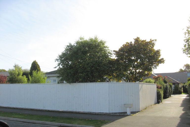 Photo of property in 7 Otara Street, Ilam, Christchurch, 8053