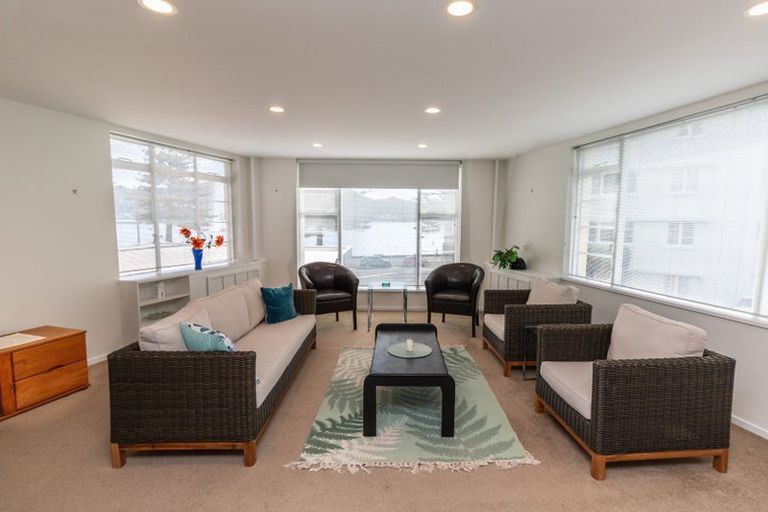 Photo of property in Wharenui Apartments, 274 Oriental Parade, Oriental Bay, Wellington, 6011