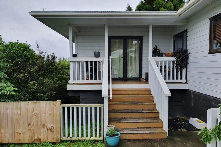 Photo of property in 39 Dakota Avenue, Beach Haven, Auckland, 0626