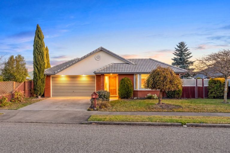 Photo of property in 27 Kildare Street, Northwood, Christchurch, 8051
