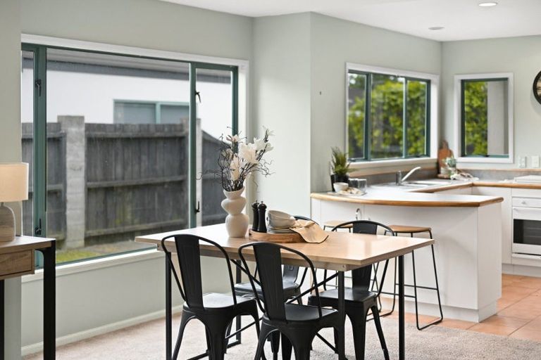 Photo of property in 84u4 Braid Road, St Andrews, Hamilton, 3200