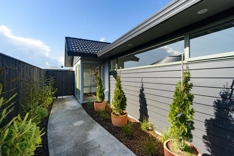 Photo of property in 82 James Line, Kelvin Grove, Palmerston North, 4414