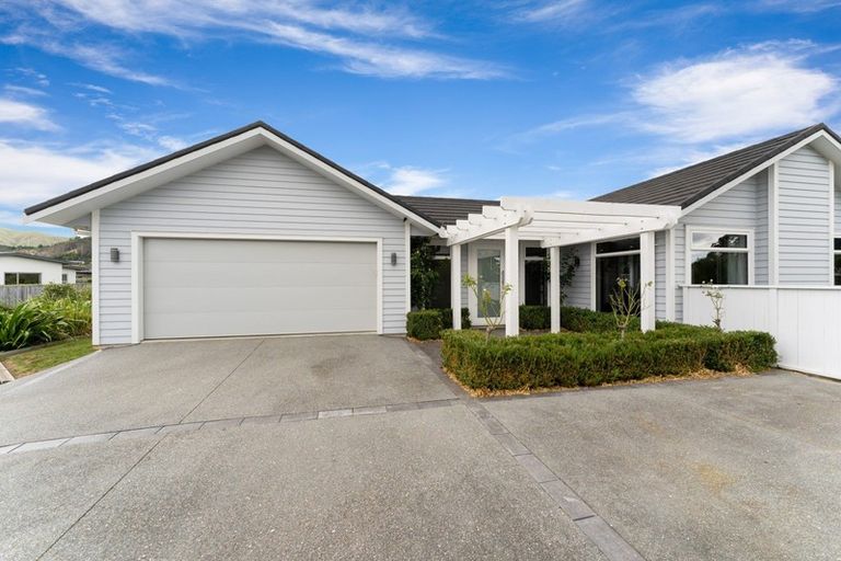 Photo of property in 46 Resolution Drive, Whitby, Porirua, 5024