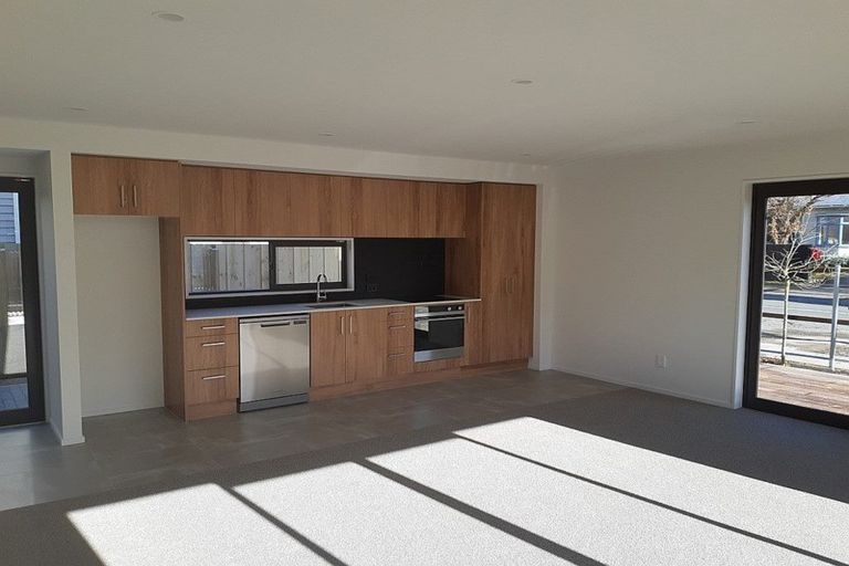 Photo of property in 68 Edward Avenue, Edgeware, Christchurch, 8013