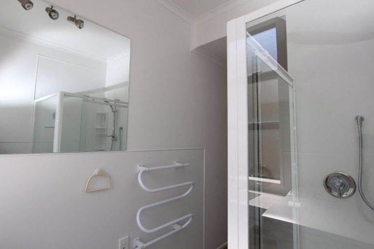Photo of property in 21 Walter Street, The Glen, Dunedin, 9011