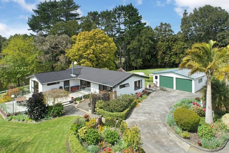 Photo of property in 212b Glenbrook Beach Road, Glenbrook, Waiuku, 2681