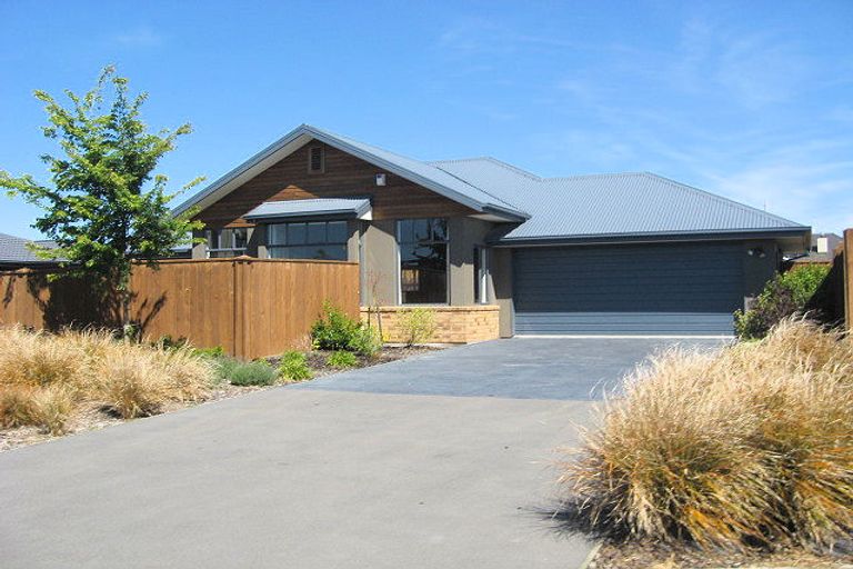 Photo of property in 15 Millstream Drive, Northwood, Christchurch, 8051