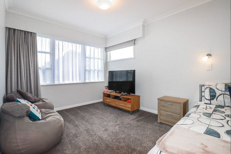 Photo of property in 43 Guy Street, Dannevirke, 4930