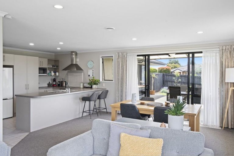 Photo of property in 42 Greig Place, Pukekohe, 2120