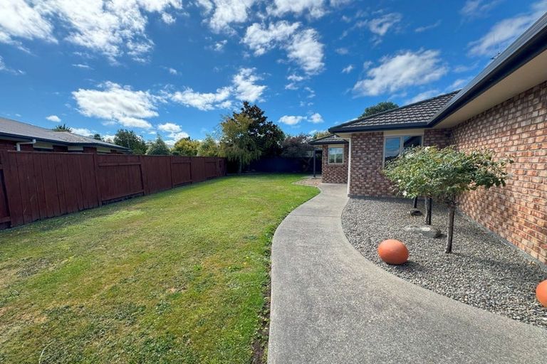 Photo of property in 10 Almond Grove, Feilding, 4702