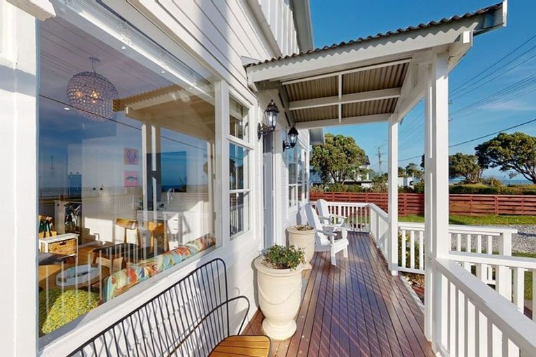 Photo of property in 96 Marine Parade, Paraparaumu Beach, Paraparaumu, 5032