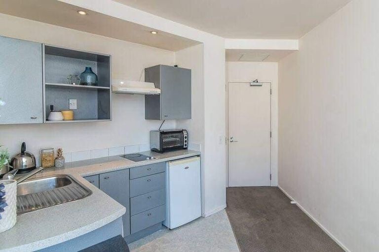 Photo of property in Hume House, 20/152u The Terrace, Wellington Central, Wellington, 6011