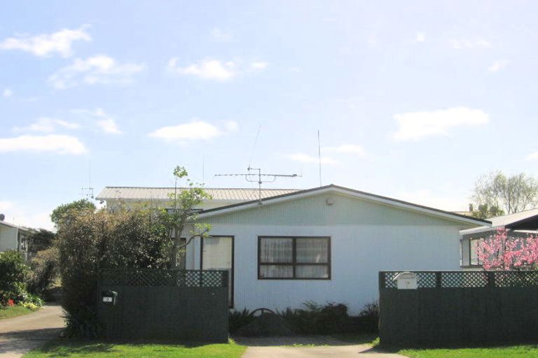 Photo of property in 79a Simpson Road, Papamoa Beach, Papamoa, 3118