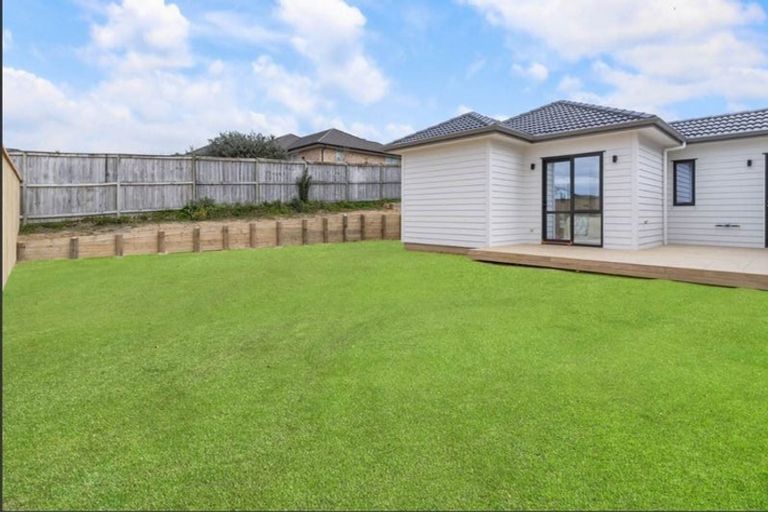 Photo of property in 83 Gateway Park Drive, Pokeno, 2402