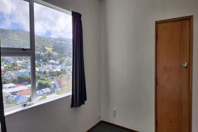 Photo of property in 3 Tamar Street, Island Bay, Wellington, 6023