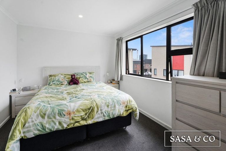 Photo of property in 1 Taruna Lane, Manukau, Auckland, 2104