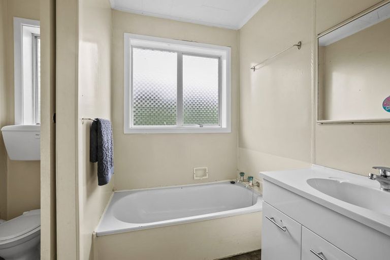 Photo of property in 1/194 Powderham Street, New Plymouth, 4310