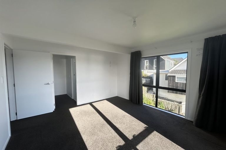 Photo of property in 27 Eskdale Road, Papakowhai, Porirua, 5024