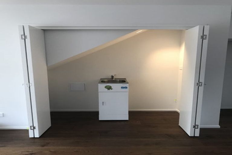 Photo of property in 4 Erica Pabst Way, Island Bay, Wellington, 6023